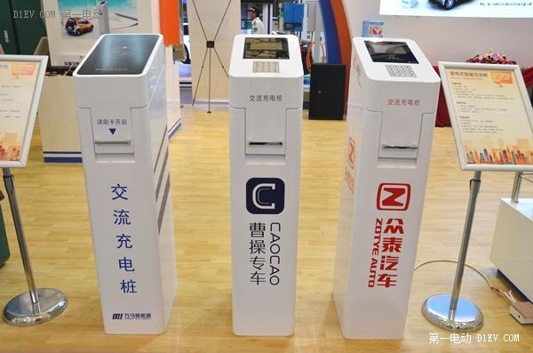 智能電樁、汽車充電寶應有盡有 上海充電設備展上演大咖秀，移動支付設備引領未來